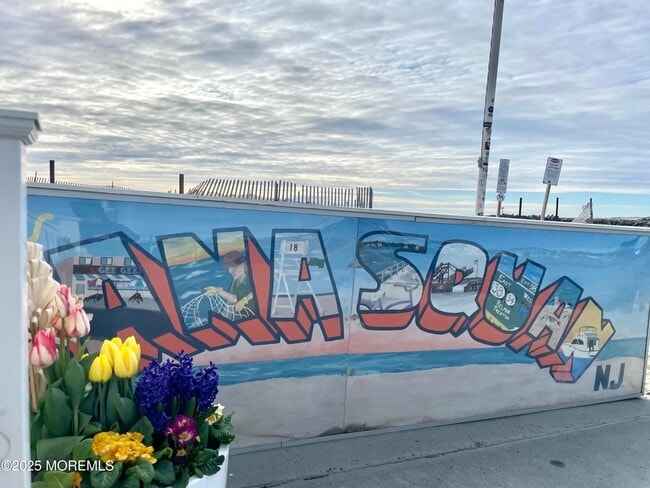 Building Photo - A162 Main St