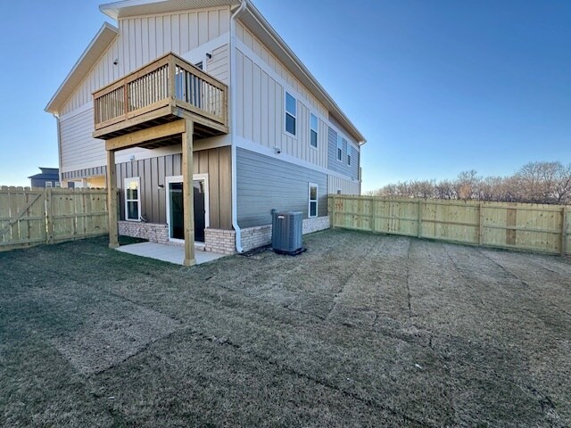 Building Photo - 1902 SW Poigai Ct