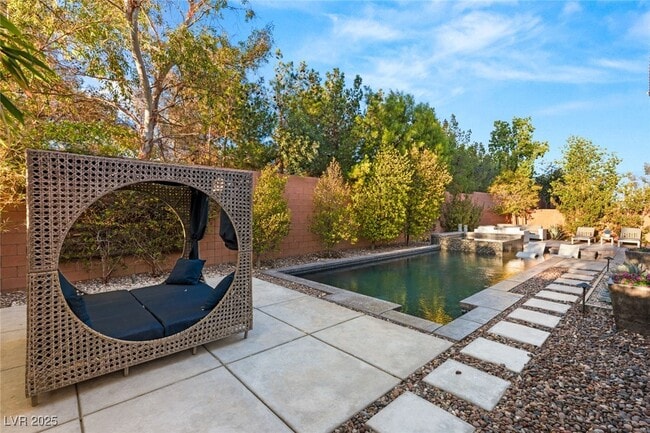 Building Photo - 338 Azar Swan Ave