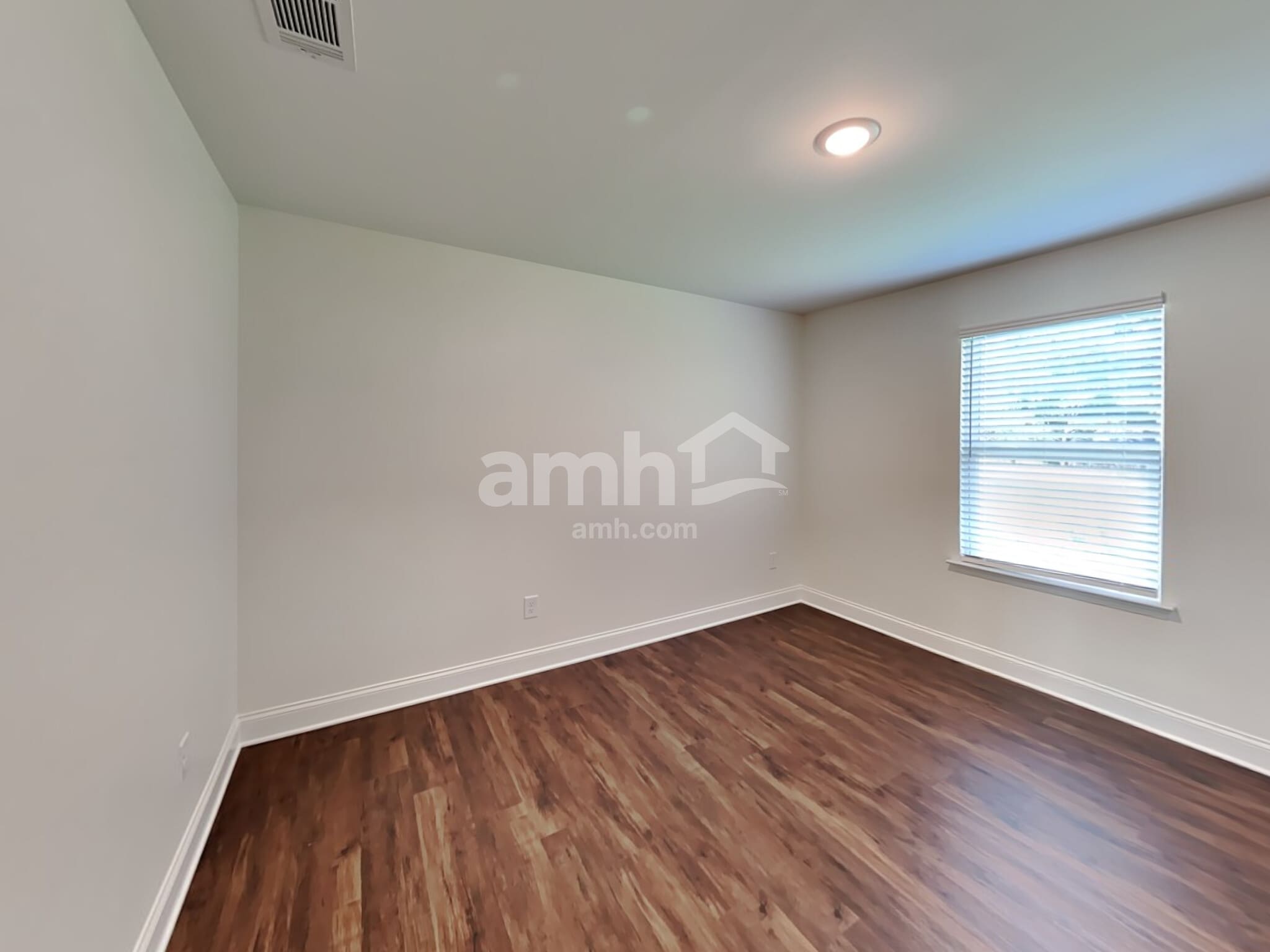 Building Photo - 3820 Chivalry Dr