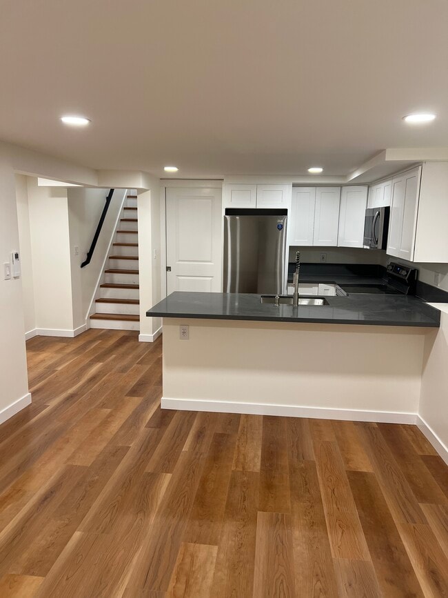 Building Photo - 4427 38th Ave SW