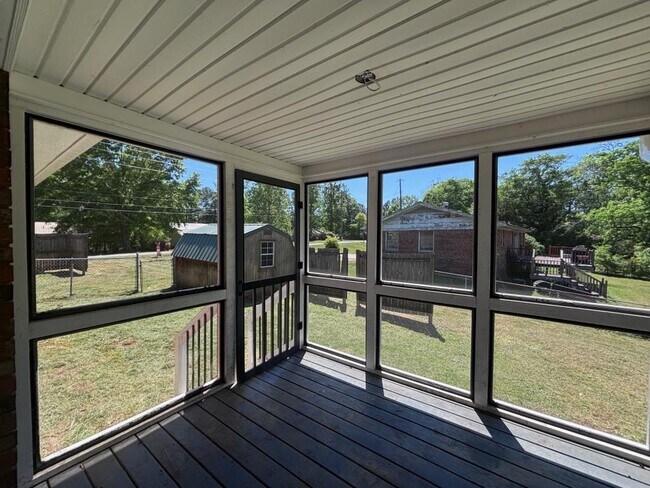 Building Photo - 3054 Poplar Springs Church Rd