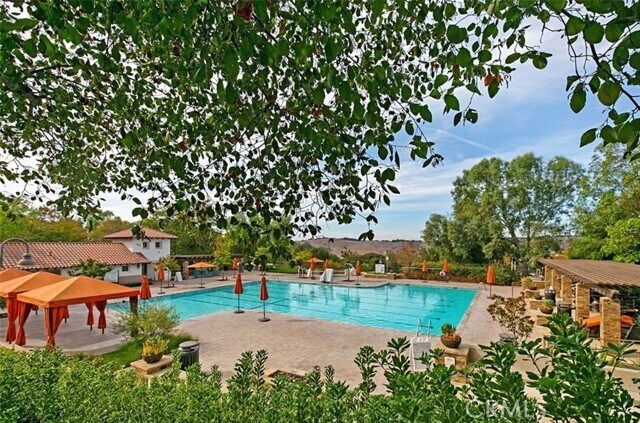 Building Photo - 35 Sunny Slope