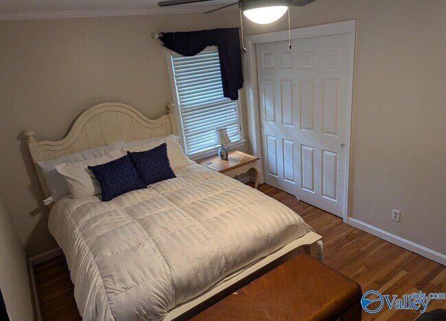 Building Photo - 2222 Matthews St SE