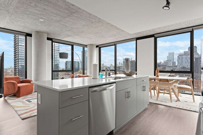 Building Photo - 1314 W Randolph St