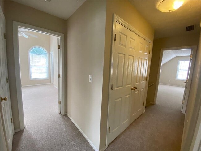 Building Photo - 1325 Old Victorian Ct