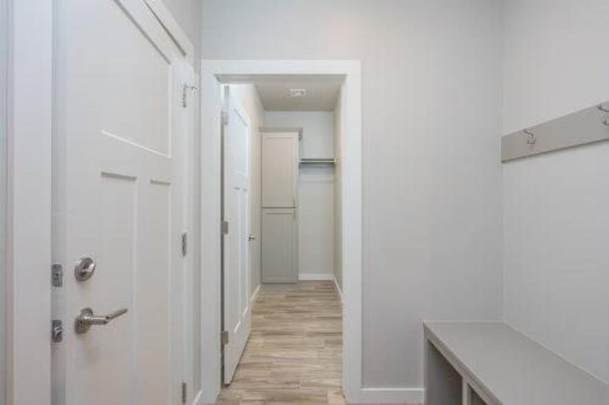 Building Photo - 512 NW 179th Cir