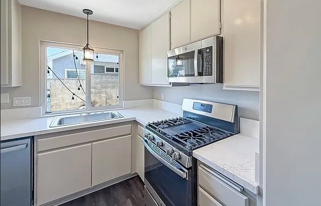 Building Photo - 12472 Ironbark Dr