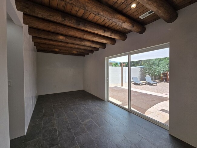Building Photo - 127 Sereno Dr