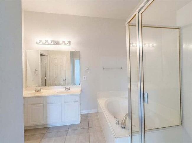 Building Photo - 1713 Lewis Trail