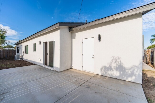 Building Photo - 12325 Hester Pl