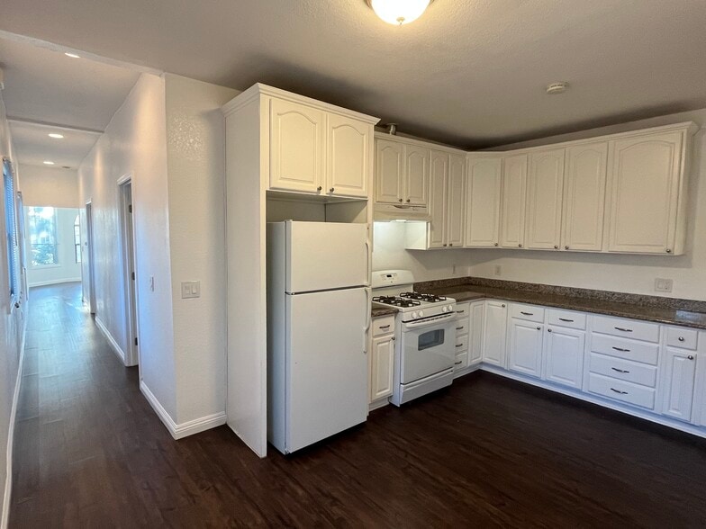 Kitchen - 3136 Union St