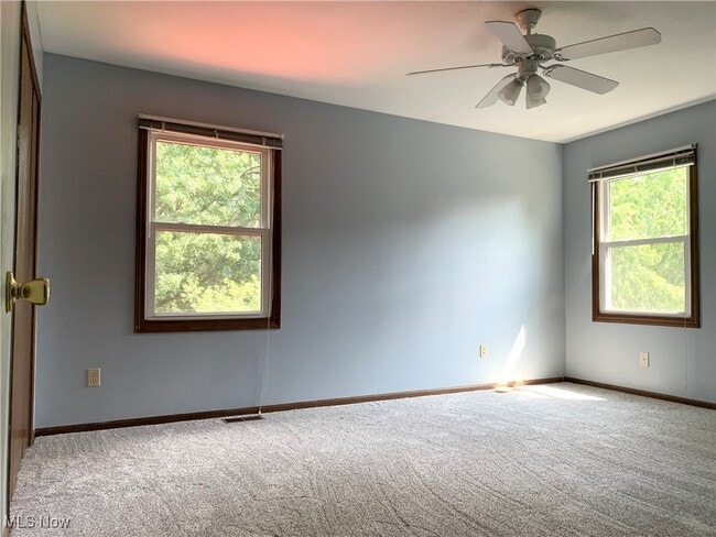Building Photo - 7021 Longview Dr