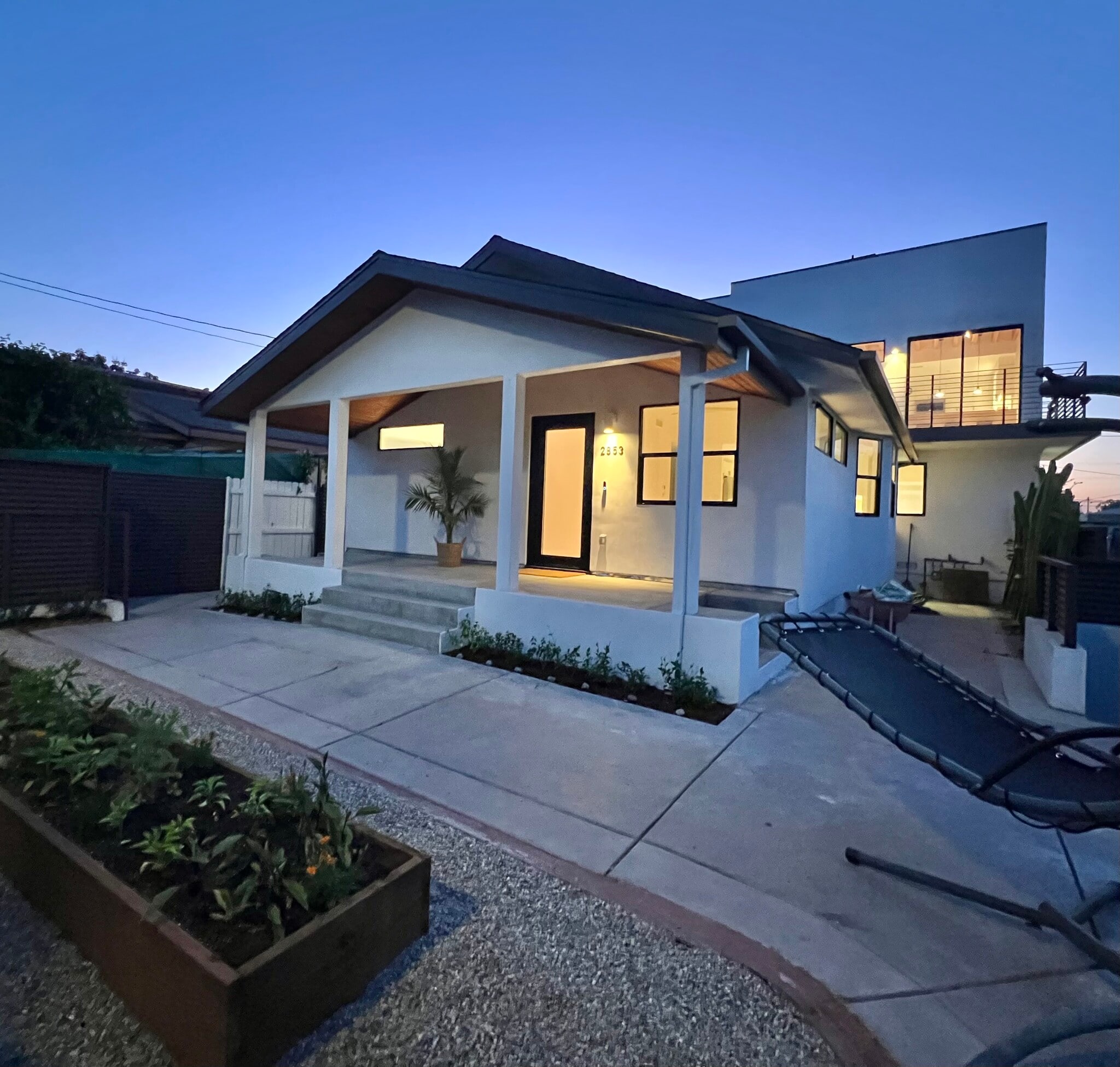 Building Photo - 2853 Denby Ave