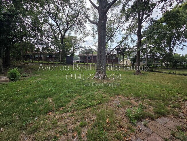 Building Photo - 2554 Dukeland Dr