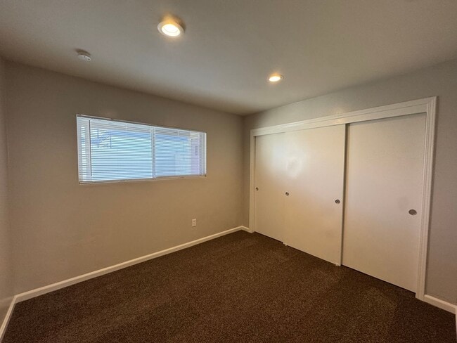 Building Photo - 1800 Orange St