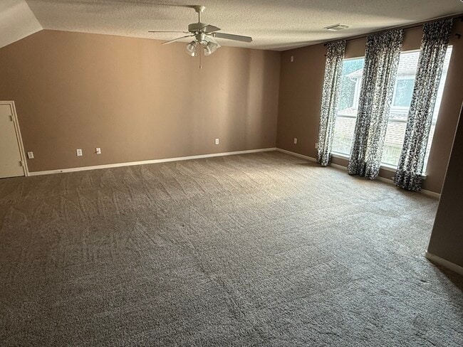 Building Photo - 2211 Cambridge Dale Ct