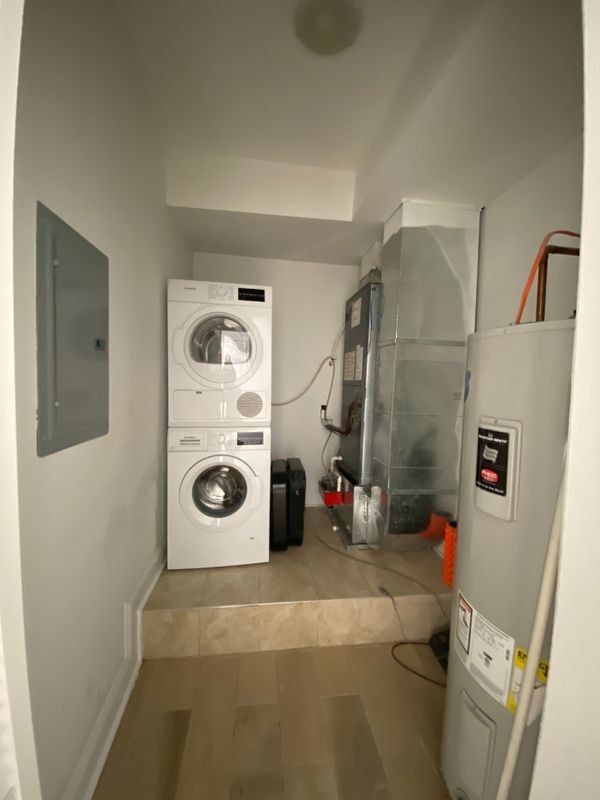 Building Photo - 1213 Noble St