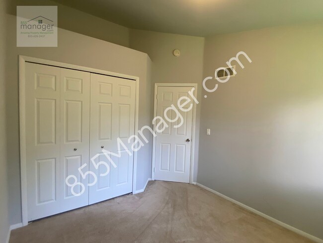 Building Photo - **COMING SOON AVAILABLE FOR SHOWINGS 10/8/...
