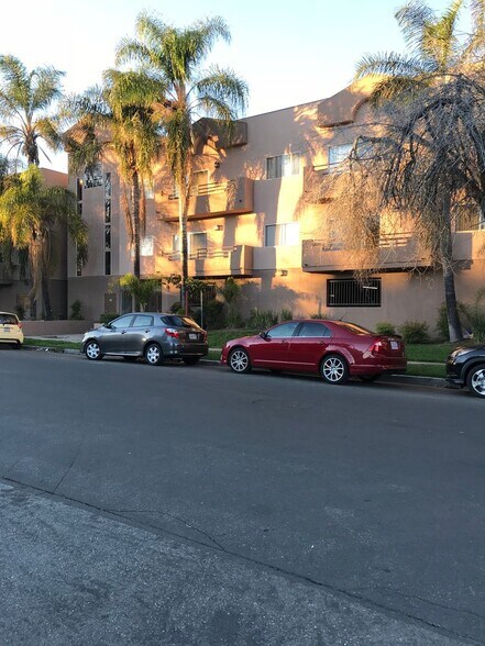 Building Photo - 11459 Collins St