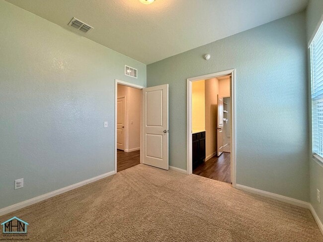 Building Photo - Beautiful 4-Bedroom 3-Bath Single Story Home Conveniently Located near Loop 1604, I-10, and FM 1516!