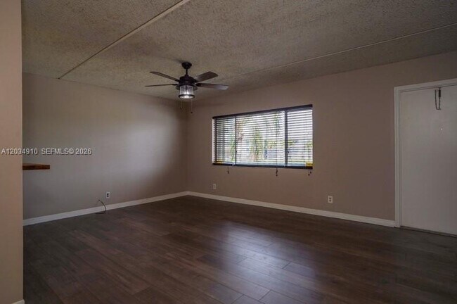 Building Photo - 2200 Springdale Blvd