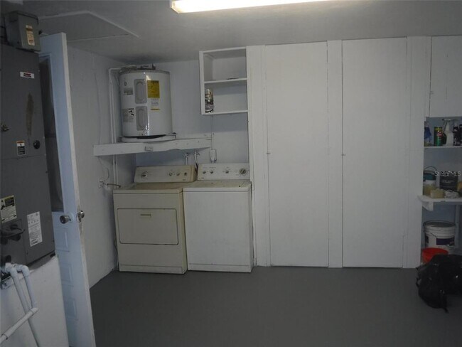 Building Photo - 5015 Allner St