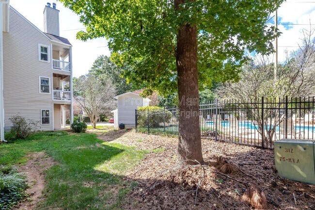 Building Photo - 6020 Winterpointe Ln
