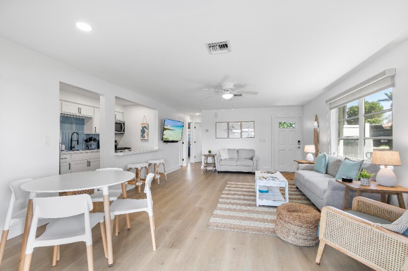 Building Photo - 176 Trinidad St