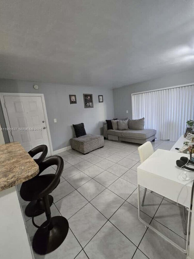 Building Photo - 15620 SW 80th St