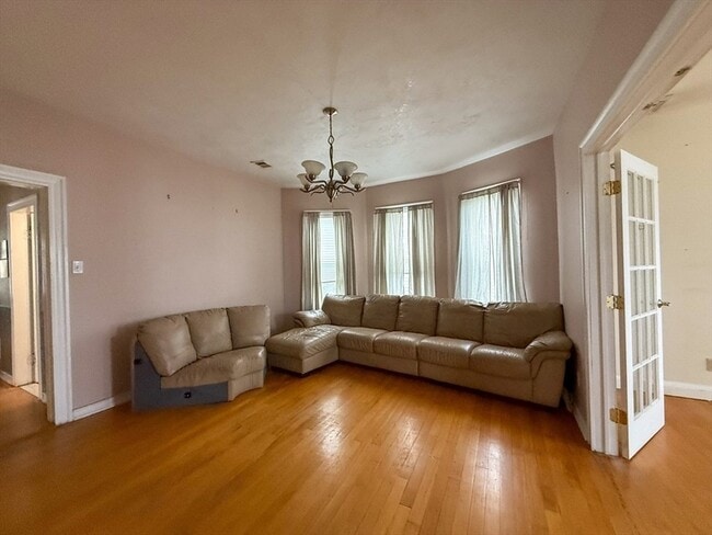 Building Photo - 56 Bowdoin St