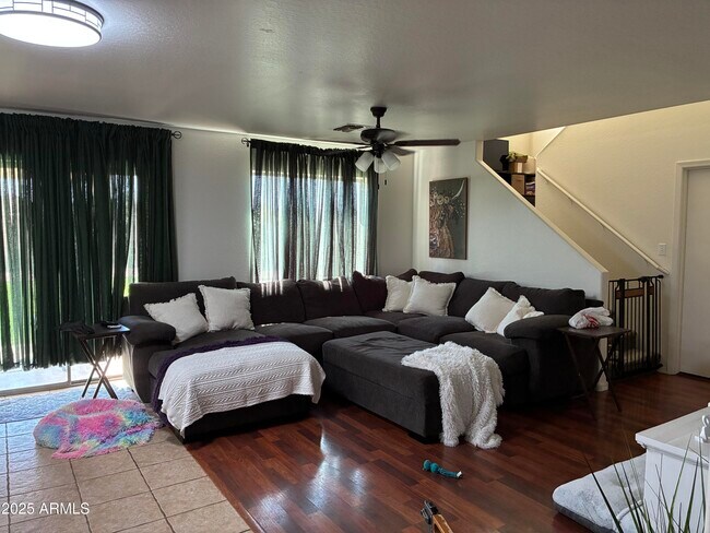 Building Photo - 7287 S Sunrise Way