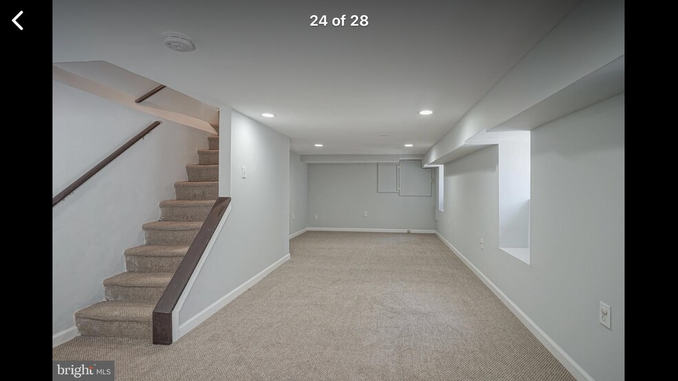 Building Photo - 217 Shurs Ln