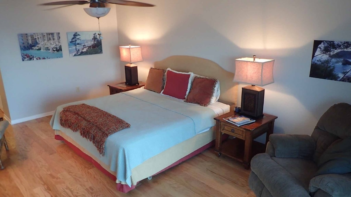 Building Photo - 1305 S Atlantic Ave