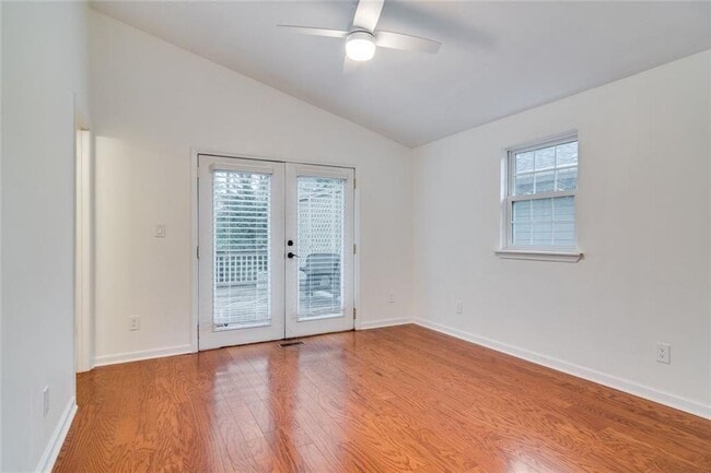 Building Photo - 1756 Dresden Dr NE