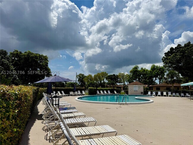 Building Photo - 14790 Bonaire Blvd