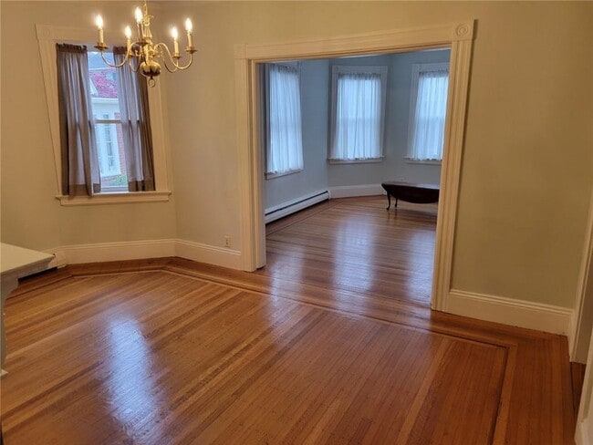 Building Photo - 12 Adelphi Ave