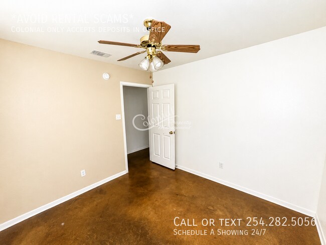 Building Photo - 3709 Dustin Ct