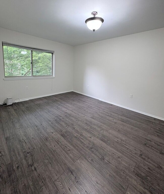 Building Photo - 12403 Braxfield Ct
