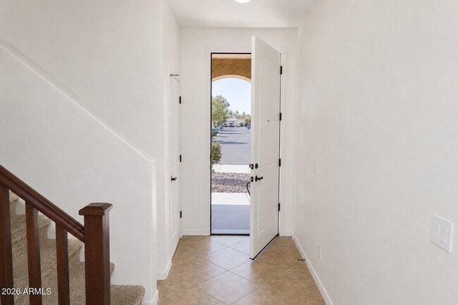 Building Photo - 1131 E Binner Dr