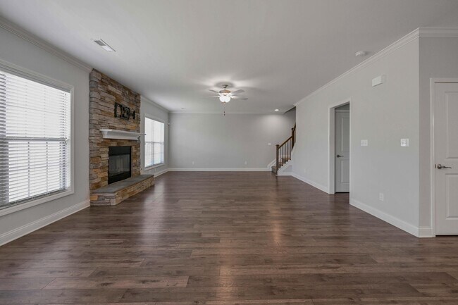 Building Photo - 4155 Sperling Dr