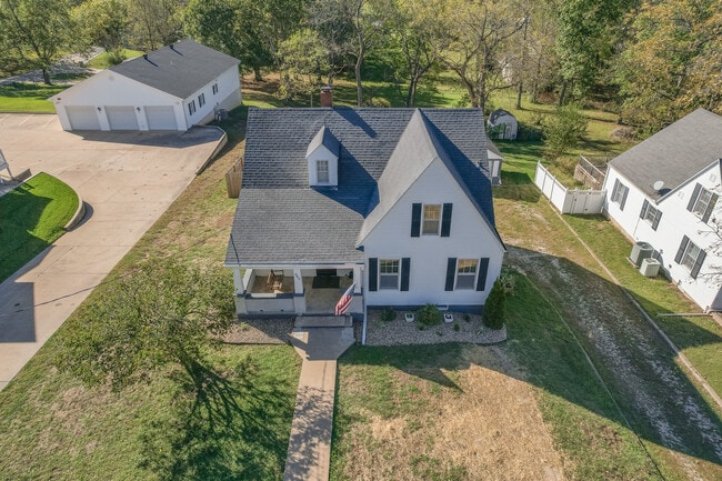 Building Photo - 5410 Simpson St