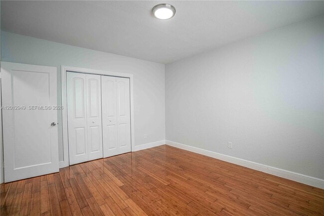 Building Photo - 7325 Carlyle Ave