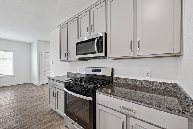 Building Photo - 31622 Whittis Hl Wy