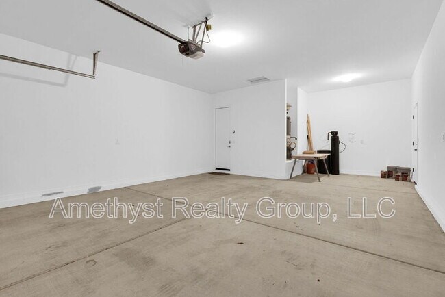 Building Photo - 5116 N 185th Ave