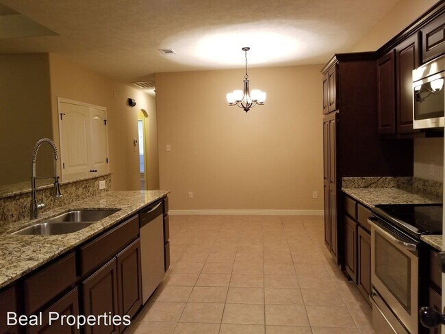 Building Photo - 4311 Whispering Creek Ct