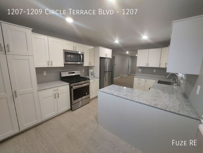 Building Photo - Available NOW! Lower Level 4 Bed / 2 Bath ...