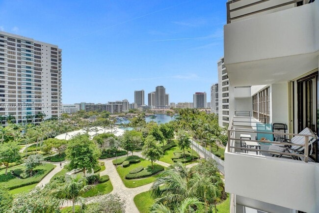 Building Photo - 600 Three Islands Boulevard