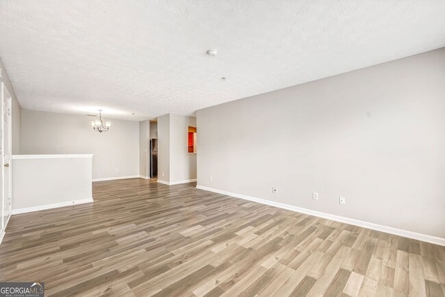 Building Photo - 13202 Fairington Ridge Cir
