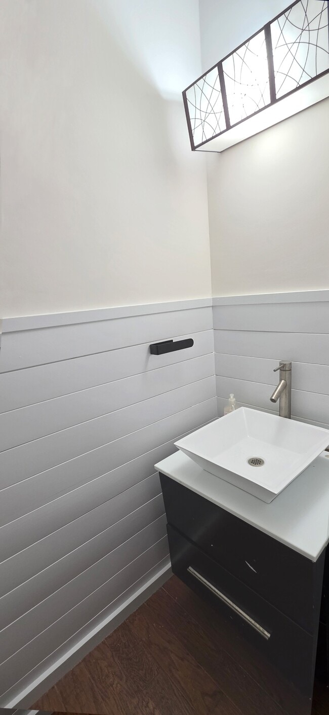 Building Photo - 1720 Ashley Downs Dr